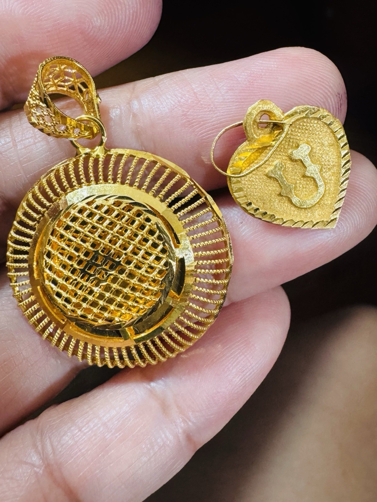 Rare 22K 916 Real Gold Two Set of Pendant U Heart & Round 5.2g