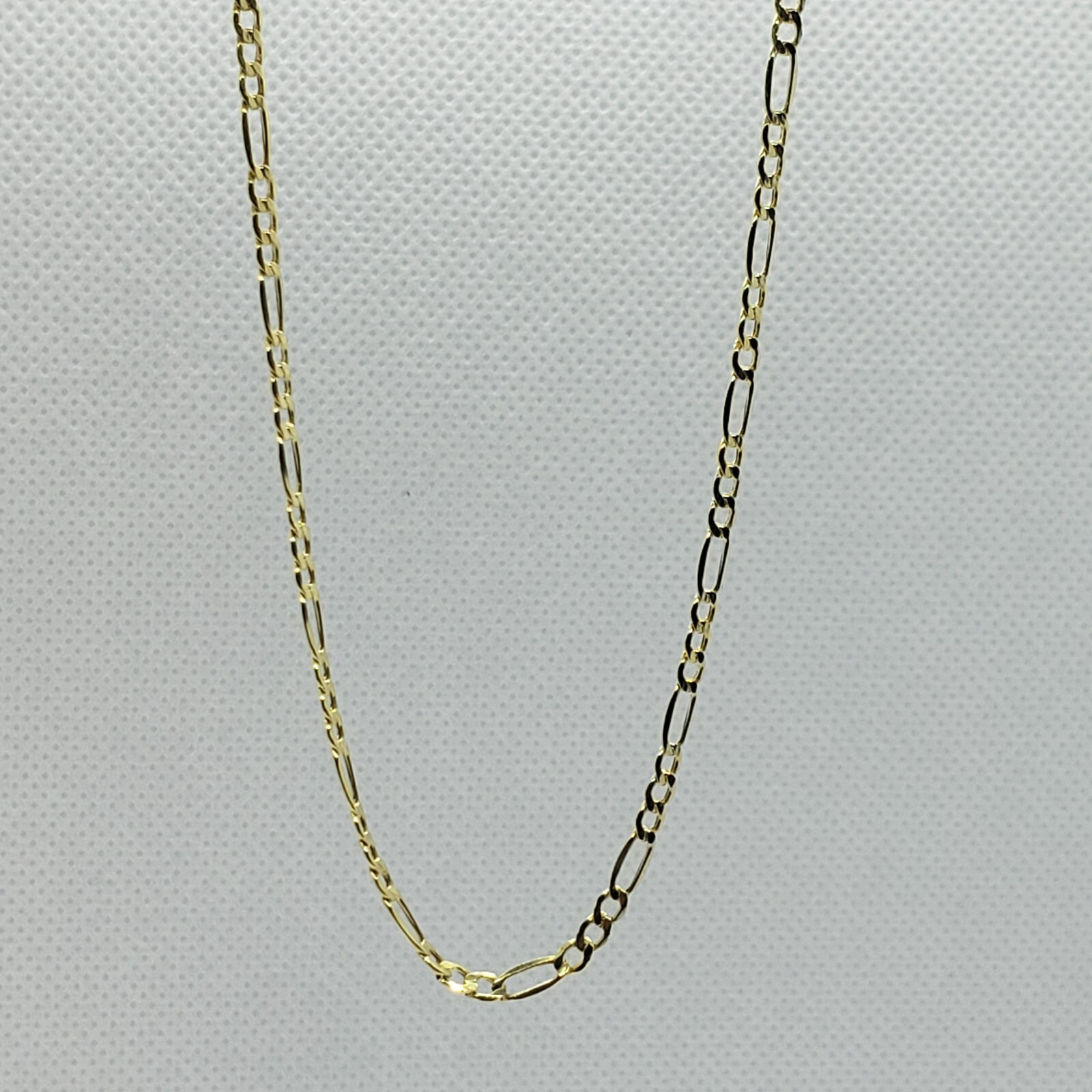 Authentic 10K Yellow Gold Hollow Figaro Chain Necklace 2.6mm Size 16″ to 26″