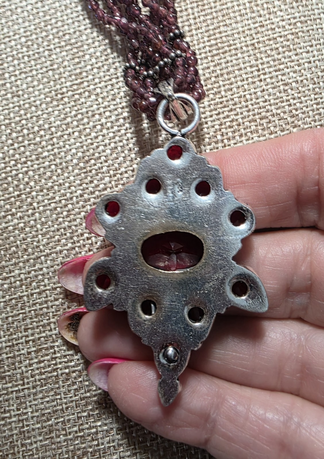 DOUG PAULUS Sterling Silver ‘Treasures Of India’ Garnet Necklace & Pendant