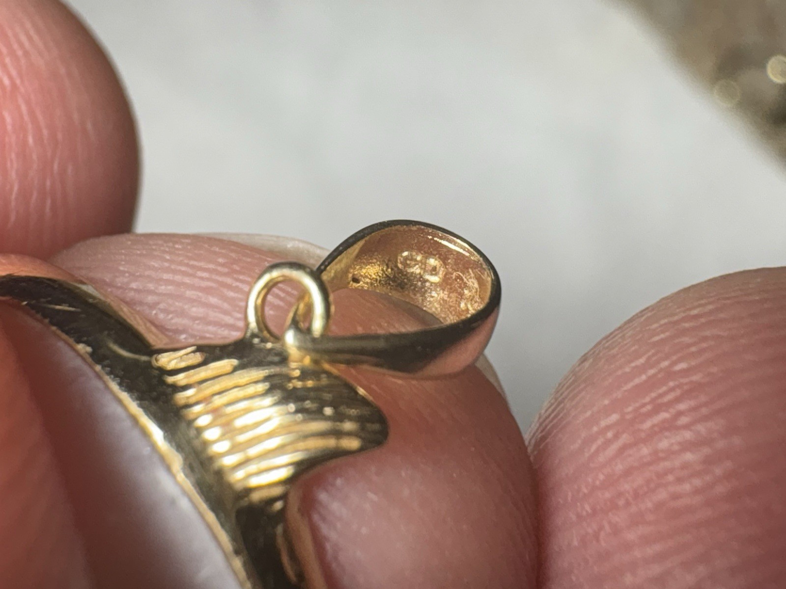 14k Yellow Gold Dolphin Pendant Mop Diamond Eye Marine/Ocean 2 Grams Stamped 14k