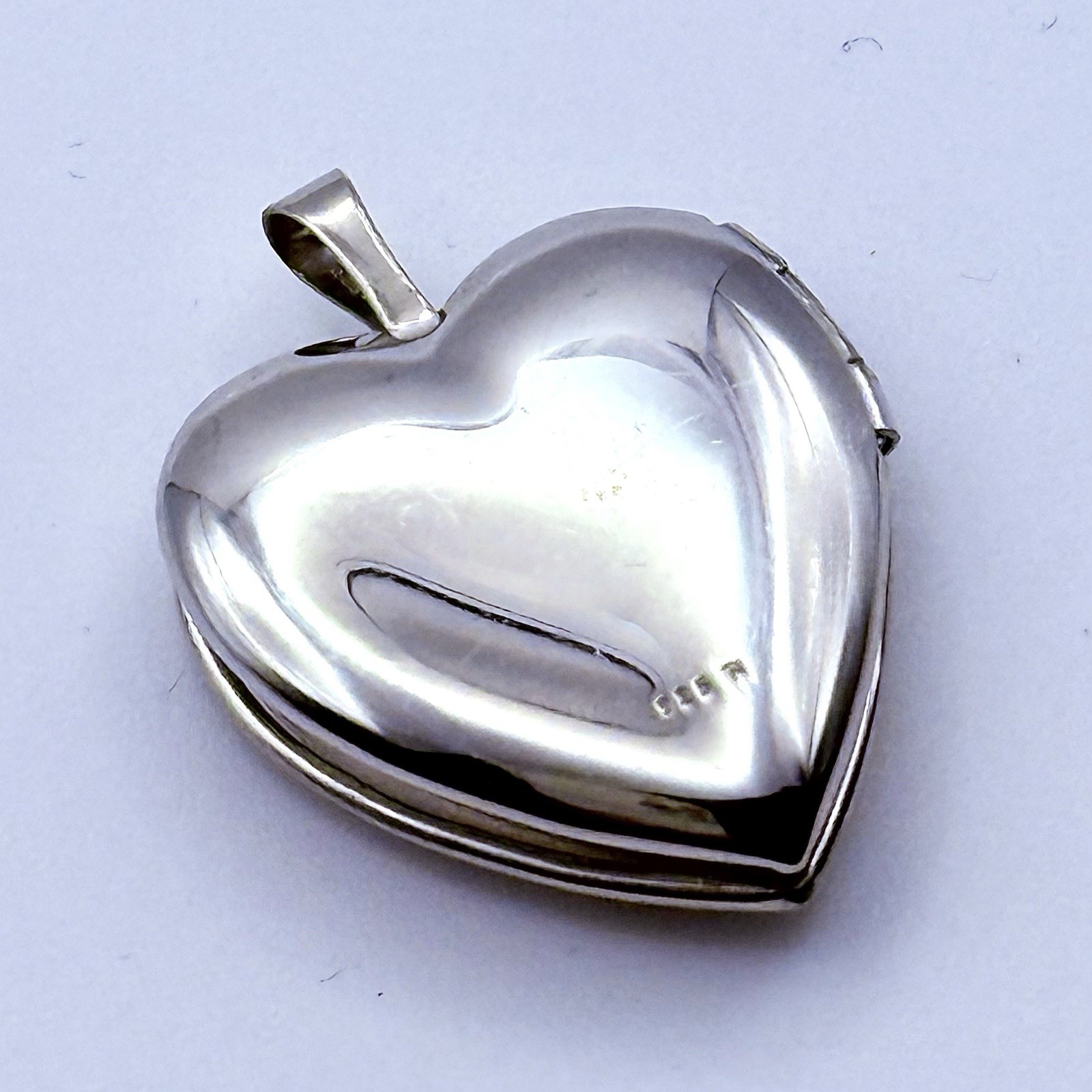Sterling Silver Heart LOCKET Pink Enamel Rose “Mom” Inscription Mothers Day Gift
