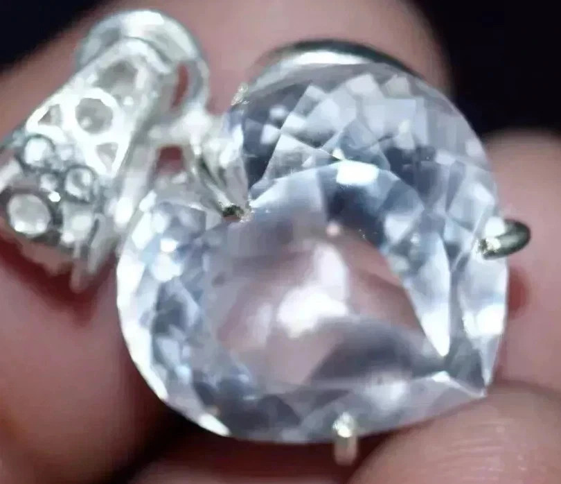 Natural 21 Ct White Sapphire Heart Cut 925 Silver Pendant Certified Gemstone