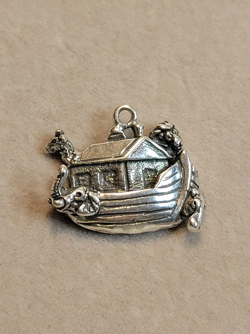 Sterling Silver 925 Noah’s Ark Pendant Animal Hippo Elephant Lion Giraffe Charm