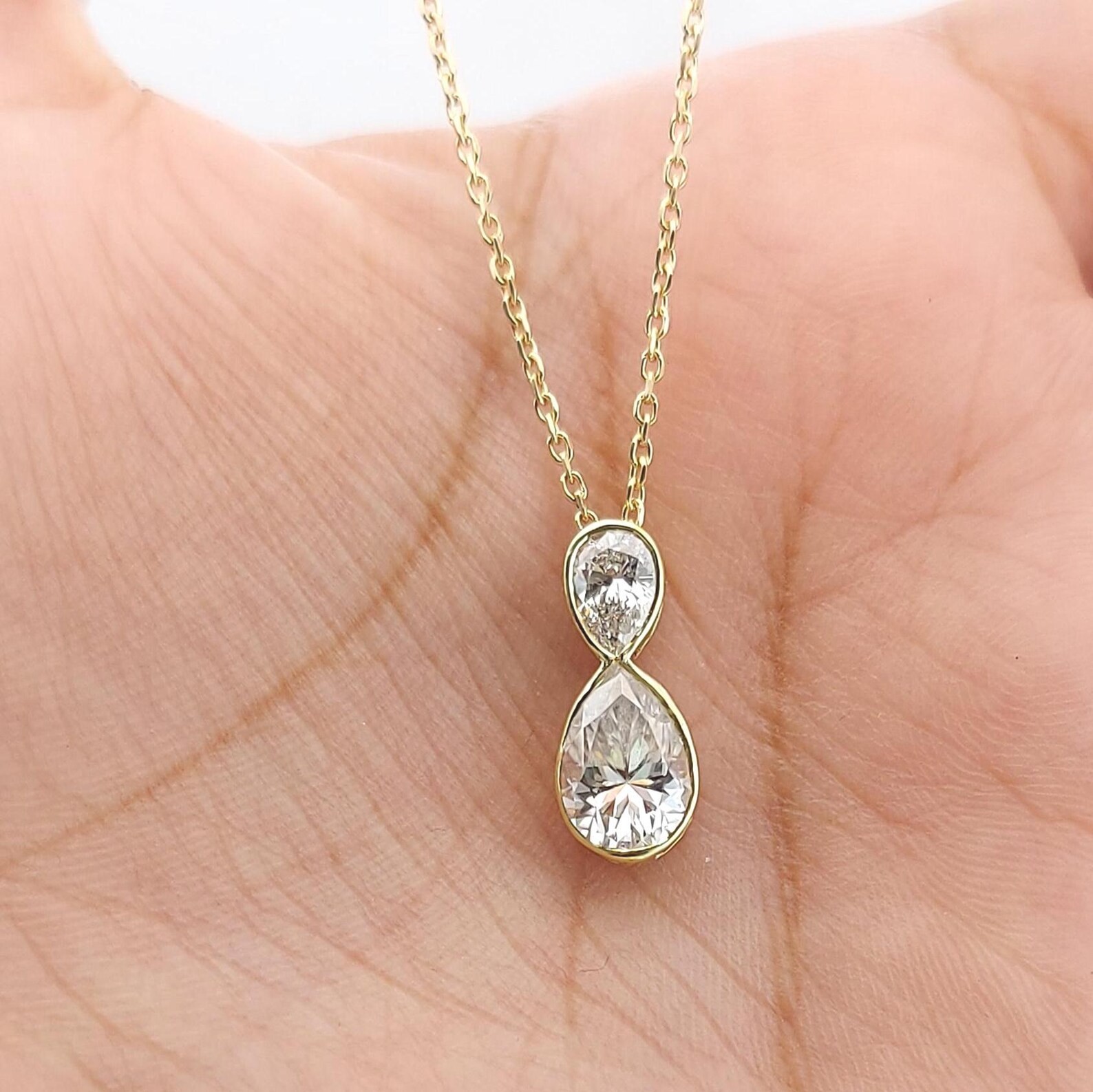 1.50Ctw Pear Cut Lab-Grown Diamond Pendant Necklace with Chain | 14K Yellow Gold