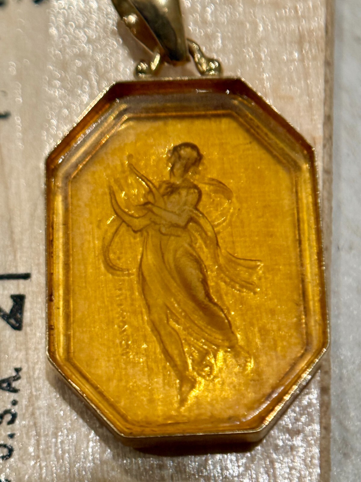 VTG 14K Yellow Gold Pendant Stained Glass Angel Carved Venetian Goddess Topaz