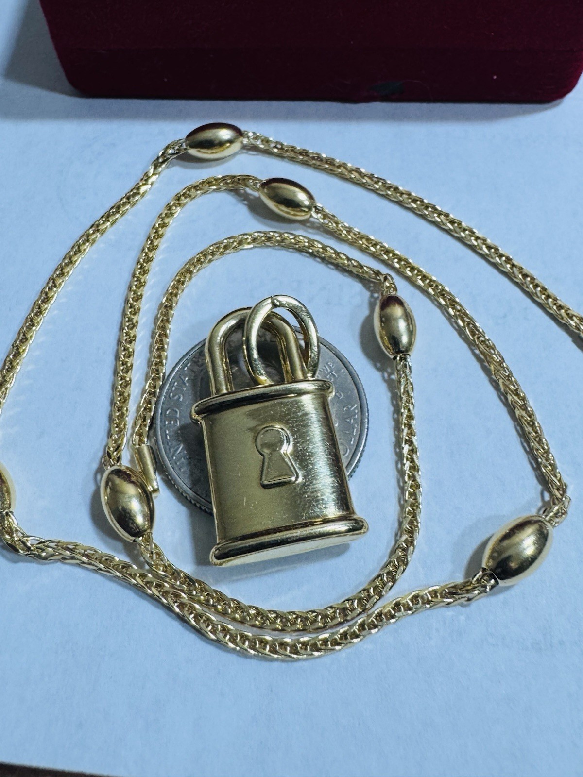 RARE 18K 750 Genuine Gold Oval Chain Padlock Necklace 17.6”/18” Long 9.6g 2.2mm