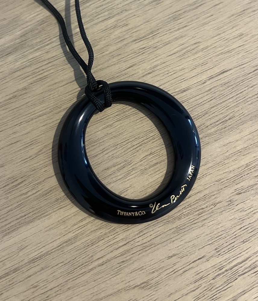 elsa peretti® sevillana pendant black resin – Tiffany And Co
