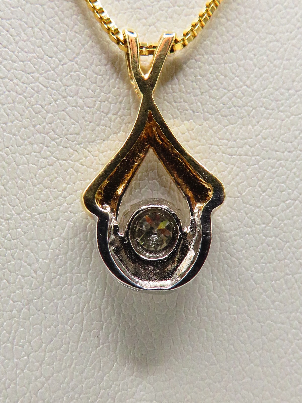 LOVELY 14K YELLOW & WHITE GOLD PENDANT ¾” LONG w 1 RBC DIAMOND*