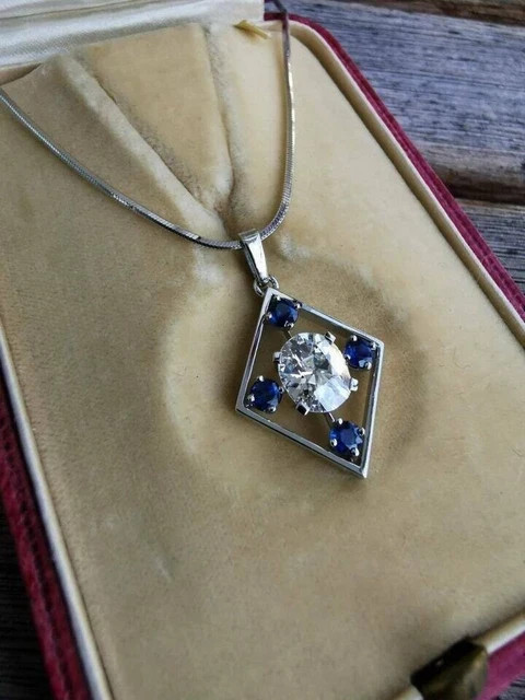 Real Moissanite 2.00Ct Oval Cut Women’s Solitaire Pendant 14k White Gold Plated