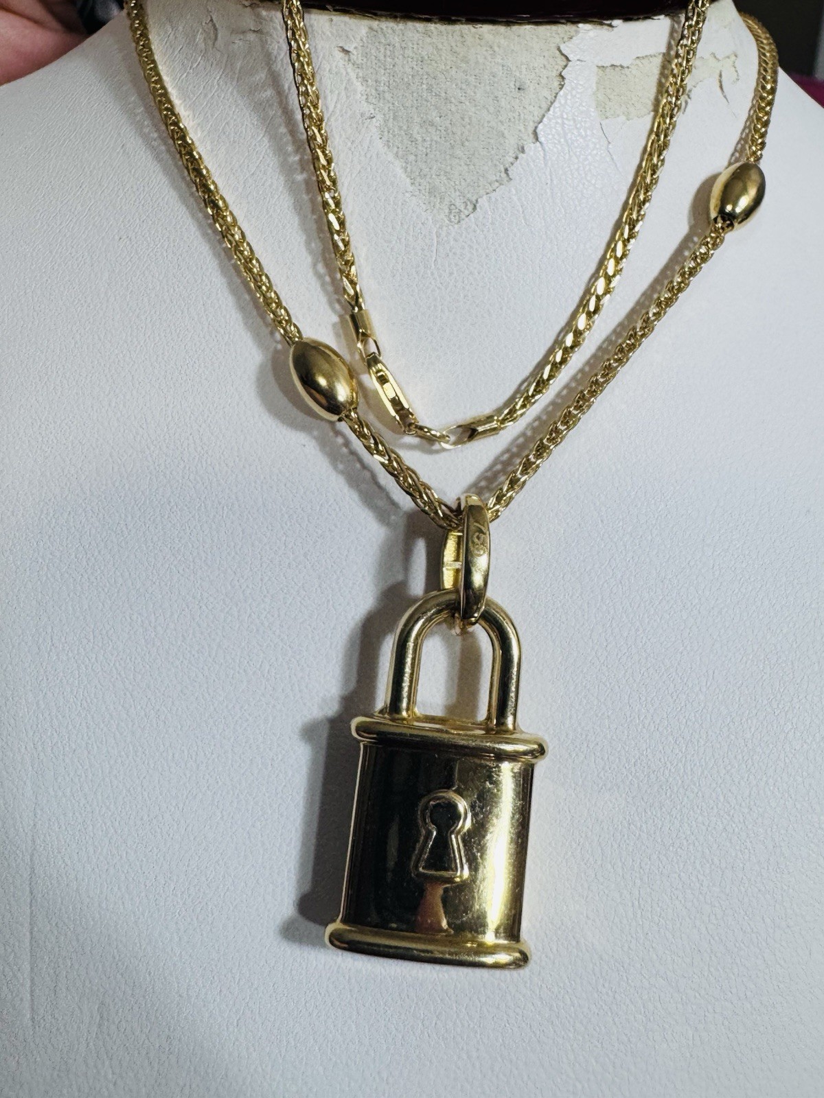 RARE 18K 750 Genuine Gold Oval Chain Padlock Necklace 17.6”/18” Long 9.6g 2.2mm