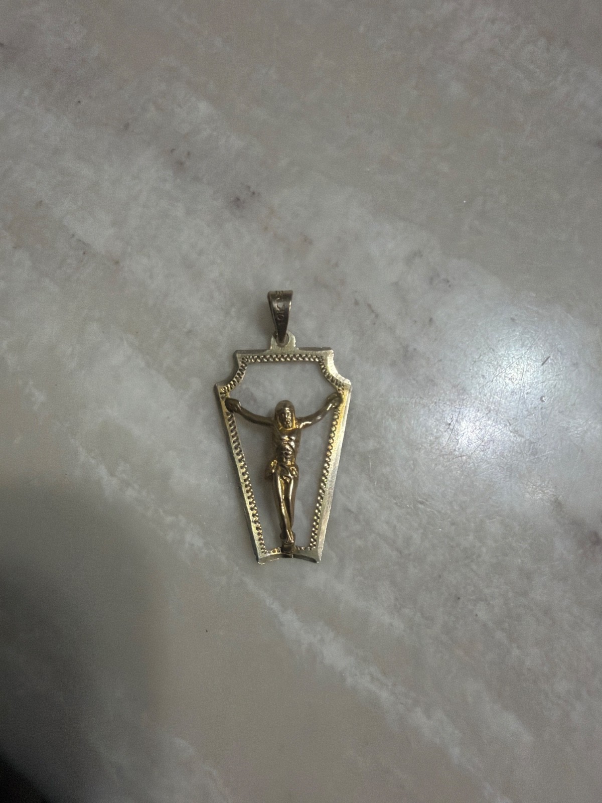 10 k gold christ pendant