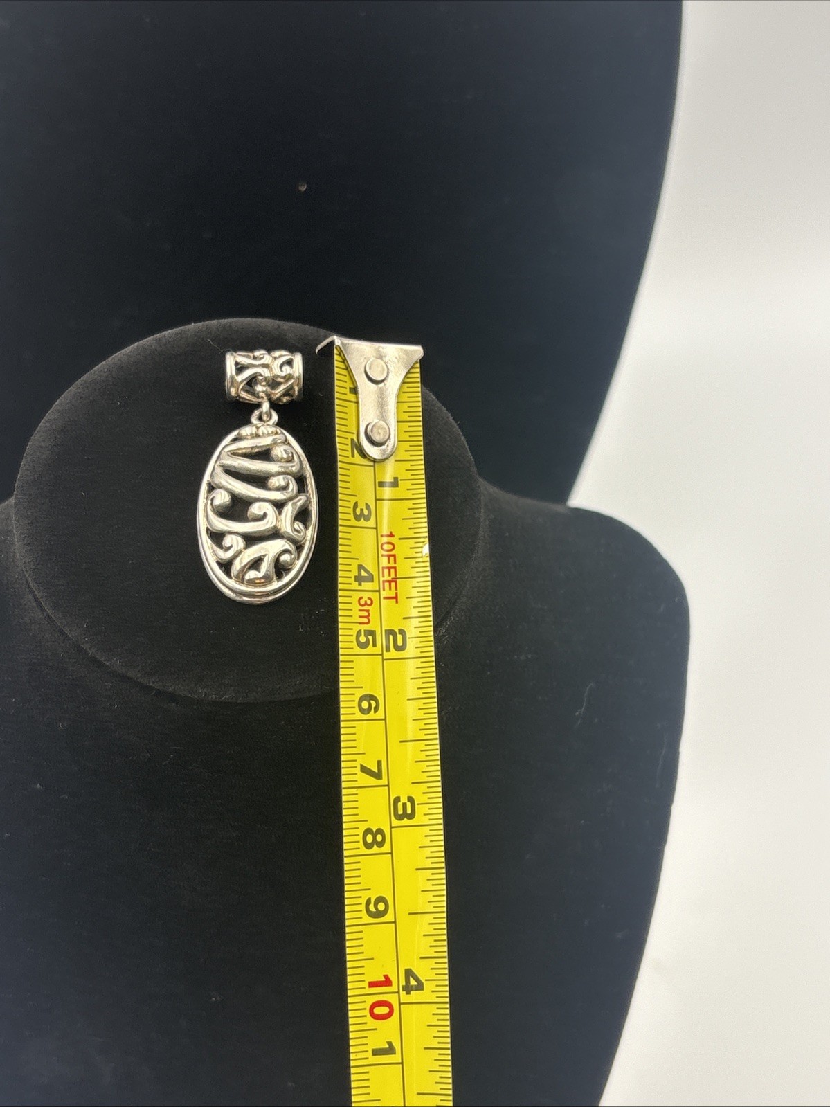 Vintage 925 Sterling Silver Oval Shape Scroll Design Pendant Unbranded
