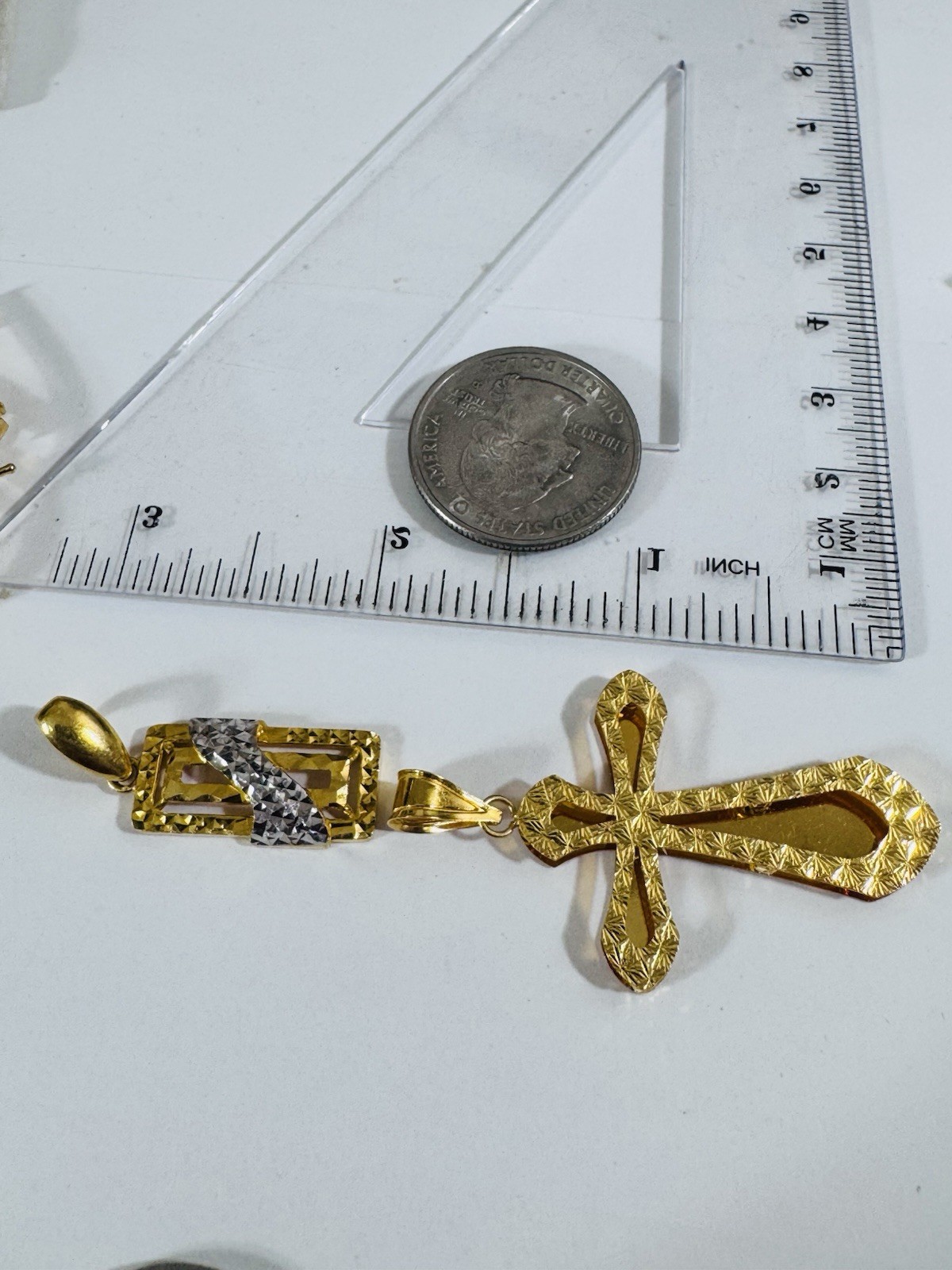 22K 916 22C Real Gold Two Set of Pendant 1 x Rectangle & 1x Cross 7.6g