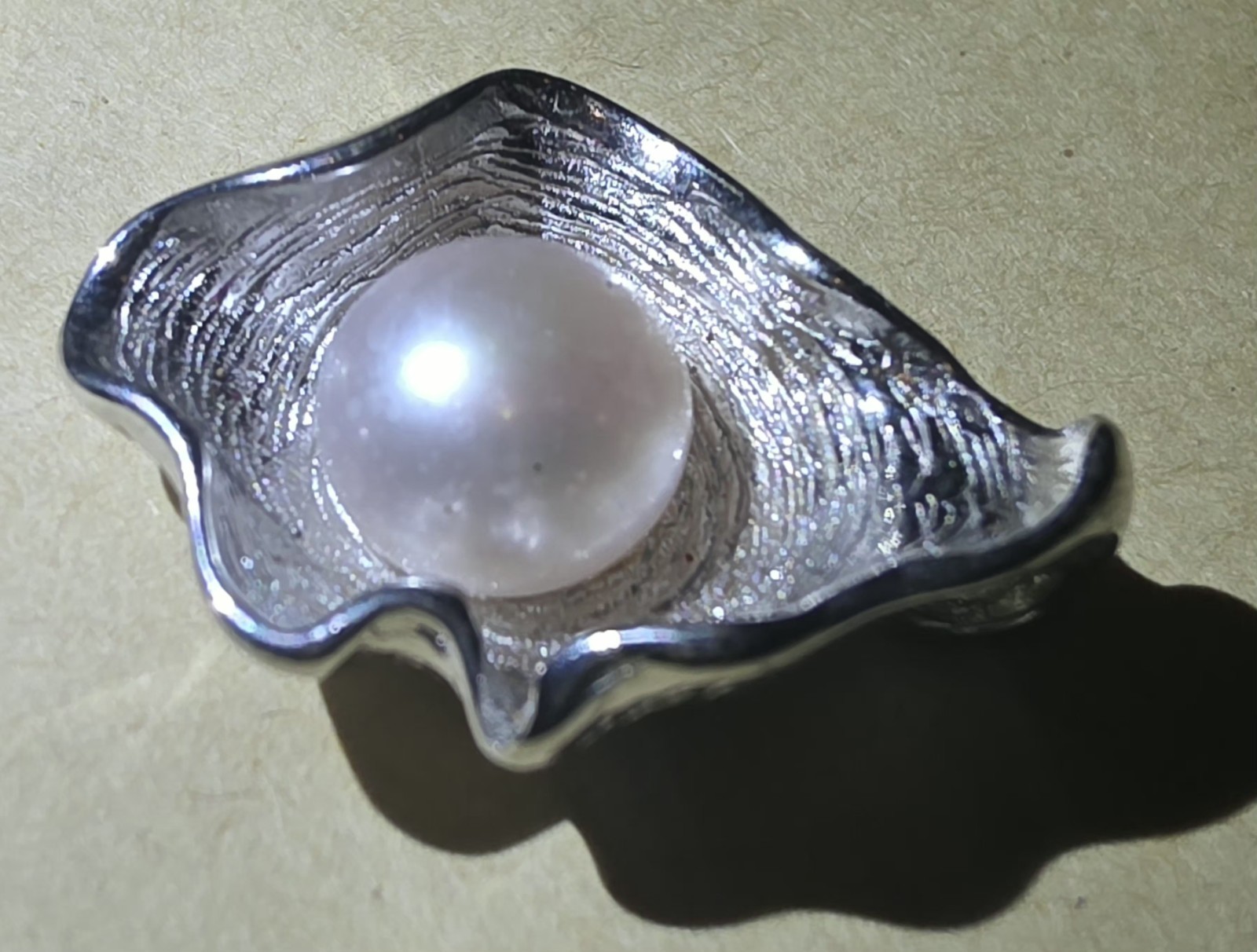 STERLING SILVER GENUINE FRESHWATER CULTURED PEARL PENDANT / WHITE