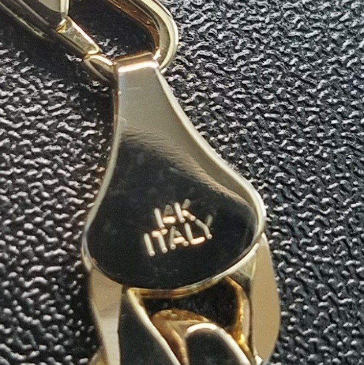 Stamped 14K Italy Figaro Chain Necklace Untested Magnetic Reaction