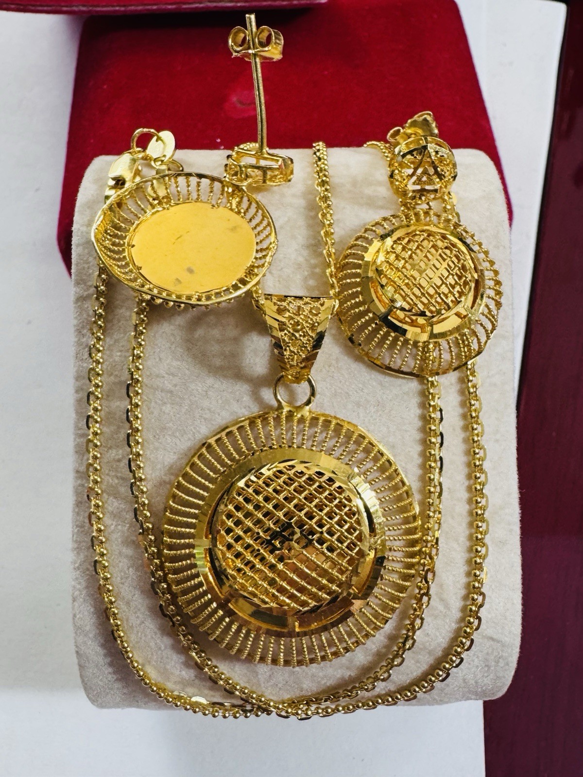 WOMENS 22K 22C 916 Real Gold 20” long Round Set Earrings Necklace 14.9g 2.2mm