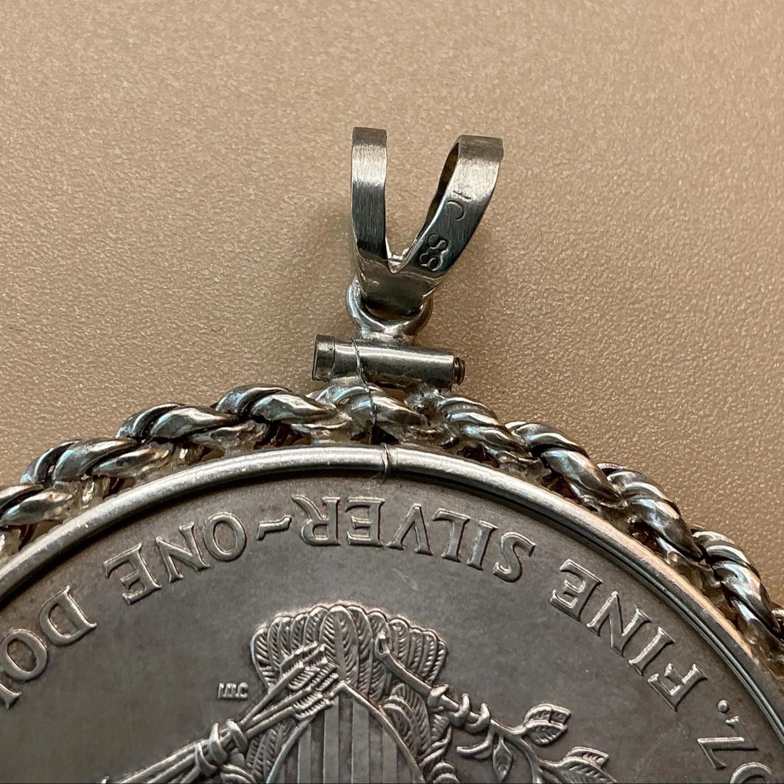 Silver Round 1 oz 2000 American Silver Eagle Coin Necklace Rope Bezel Estate