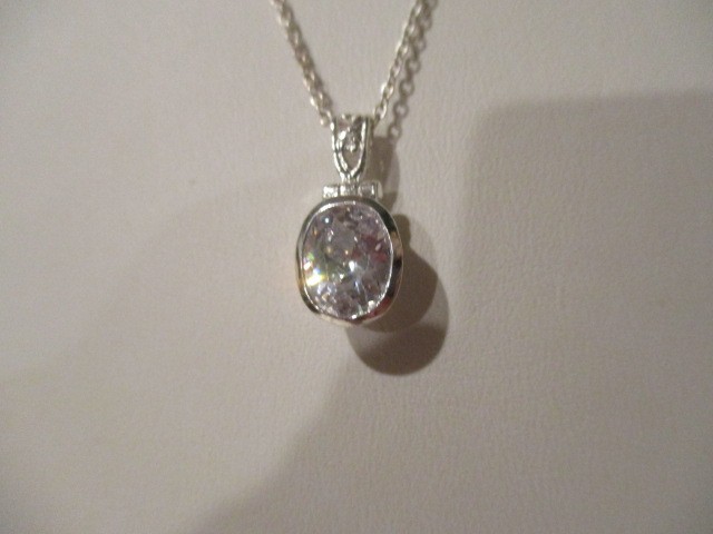 UNBRANDED 925 Sterling Silver 17″ Italy Chain & 1/2″ 925 SS Charm w/Faux Stone