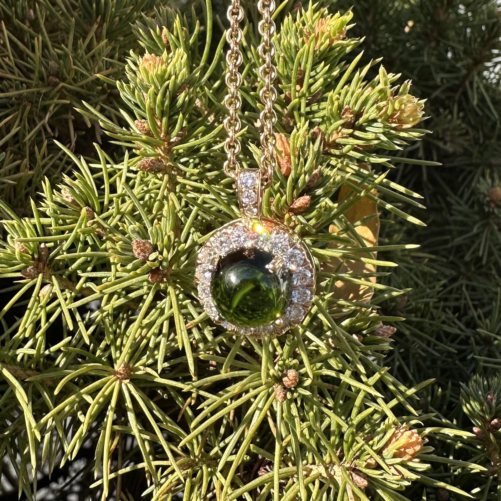 Rosy Yellow Gold High Quality Green Tourmaline Diamond Halo Pendant Necklace