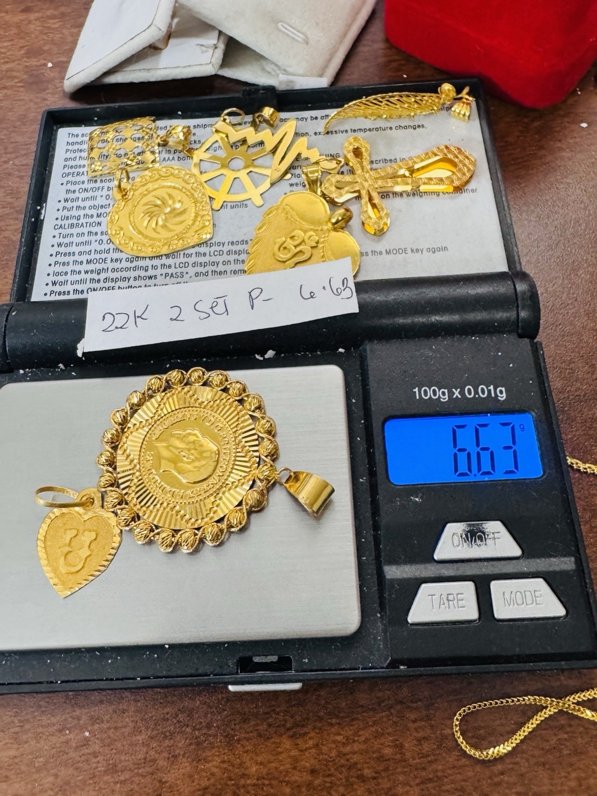 22K 916 Real Gold Two Set of Pendant 22K Heart & 21K Coin Round 6.63g