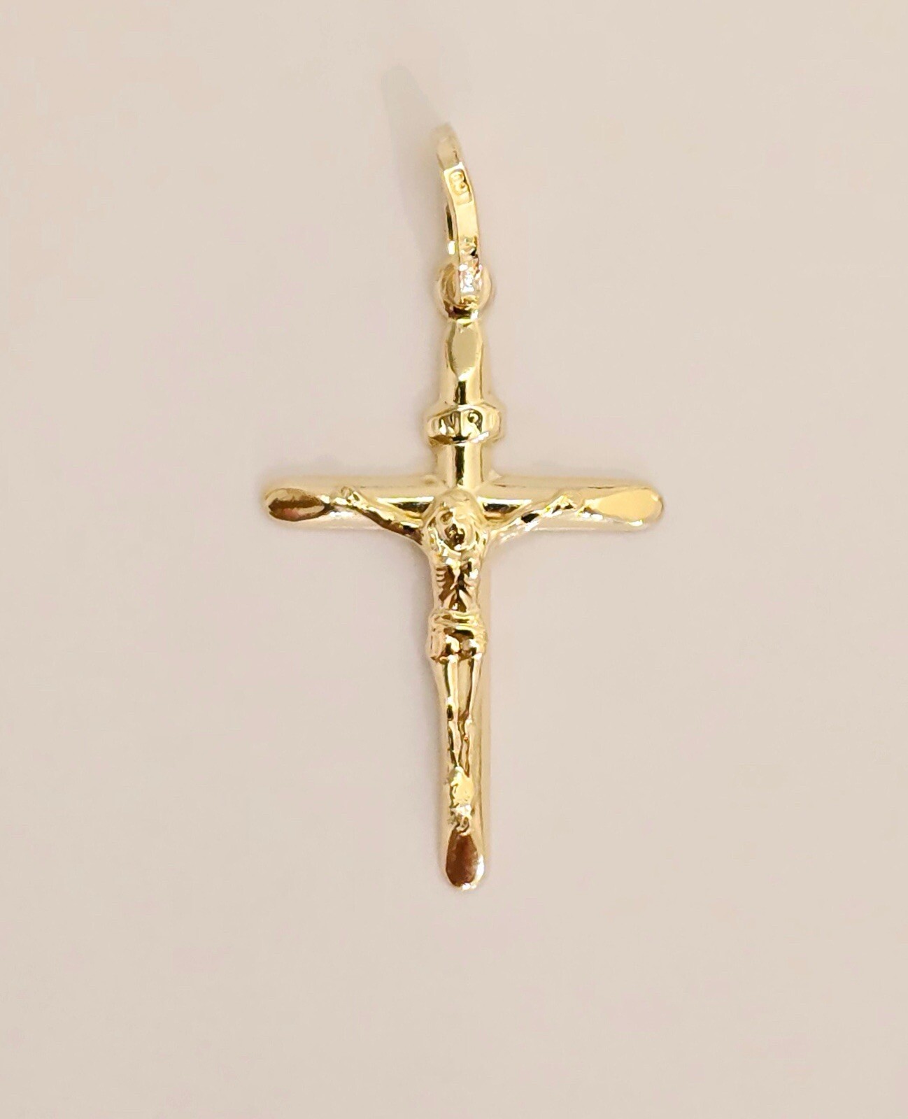14k Solid Yellow Gold Crucifix Religious Cross INRI Pendant Necklace 18×26 mm
