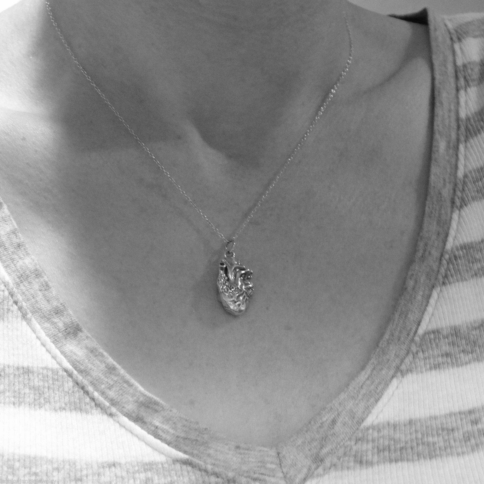 3D Anatomical Human Heart Charm Necklace – 925 Sterling Silver – Love Lifelike
