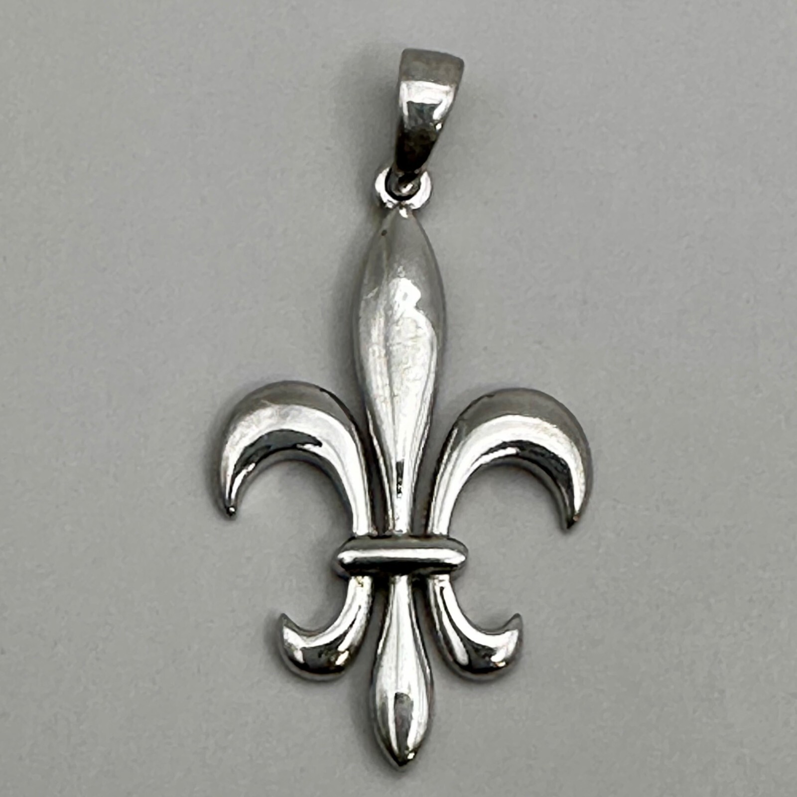 Fleur-De-Lis Pendant For Necklace Unisex Jewelry 925 Signed IW Sterling Silver