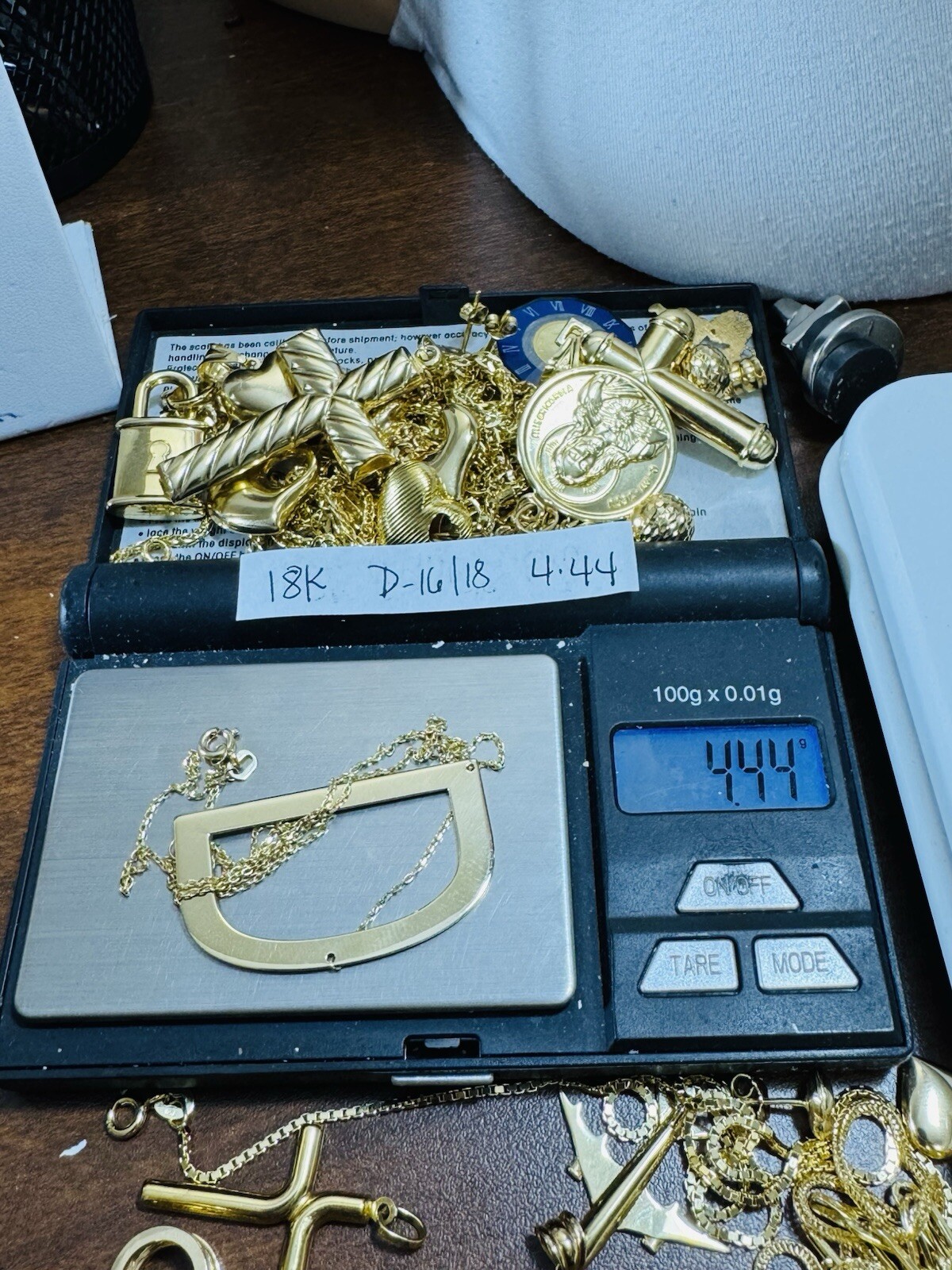 RARE 18K 750 Gold Letter D initial Necklace 16.5/17.5” Long 1mm 4.4g