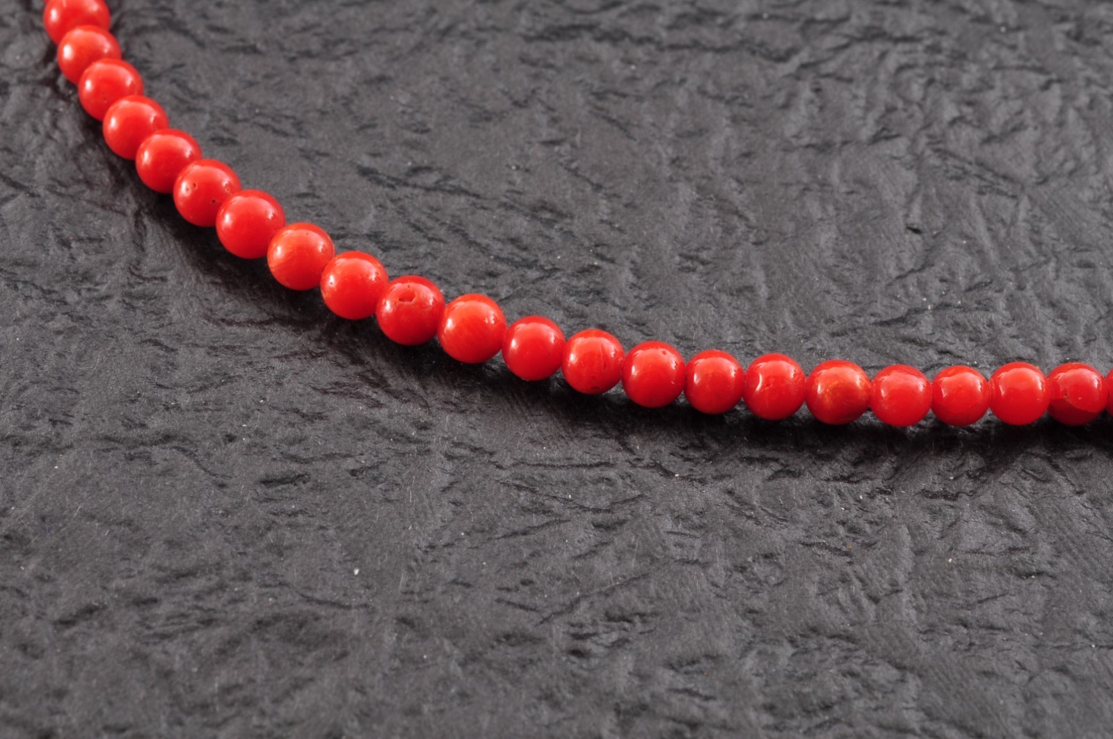 925 silver clasp, red coral undyed Rosary-style necklace (67.5ct) Certification.
