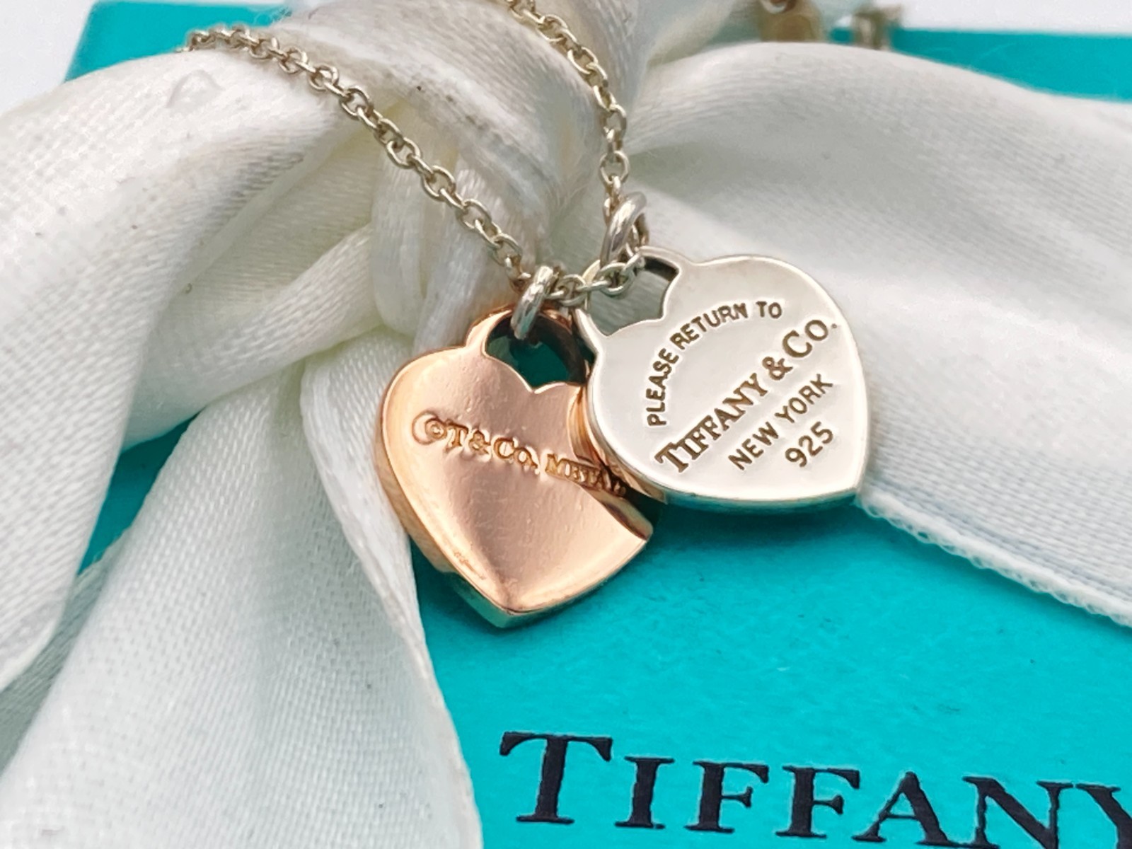 Tiffany & Co. Return to Round Duo Heart Rubedo Metal Necklace Silve 16″ 2.9g