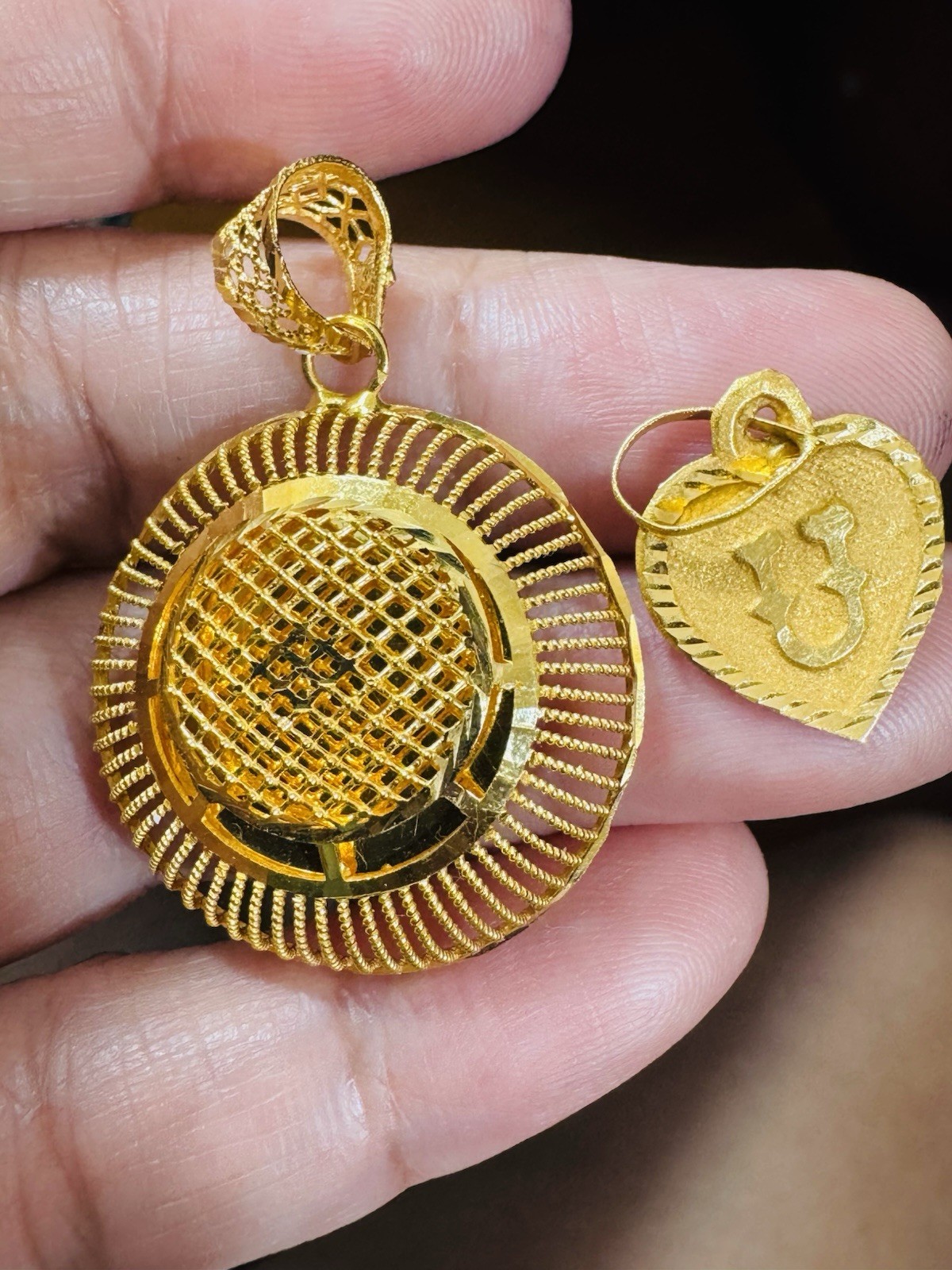 Rare 22K 916 Real Gold Two Set of Pendant U Heart & Round 5.2g