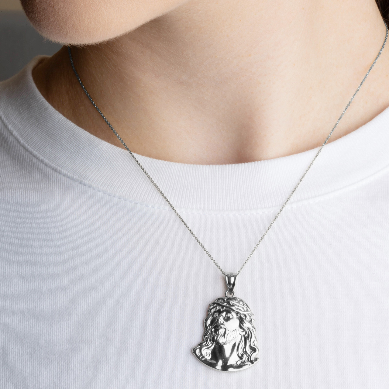.925 Sterling Silver Jesus Christ Face Diamond Cut Pendant Necklace (S/M/L)