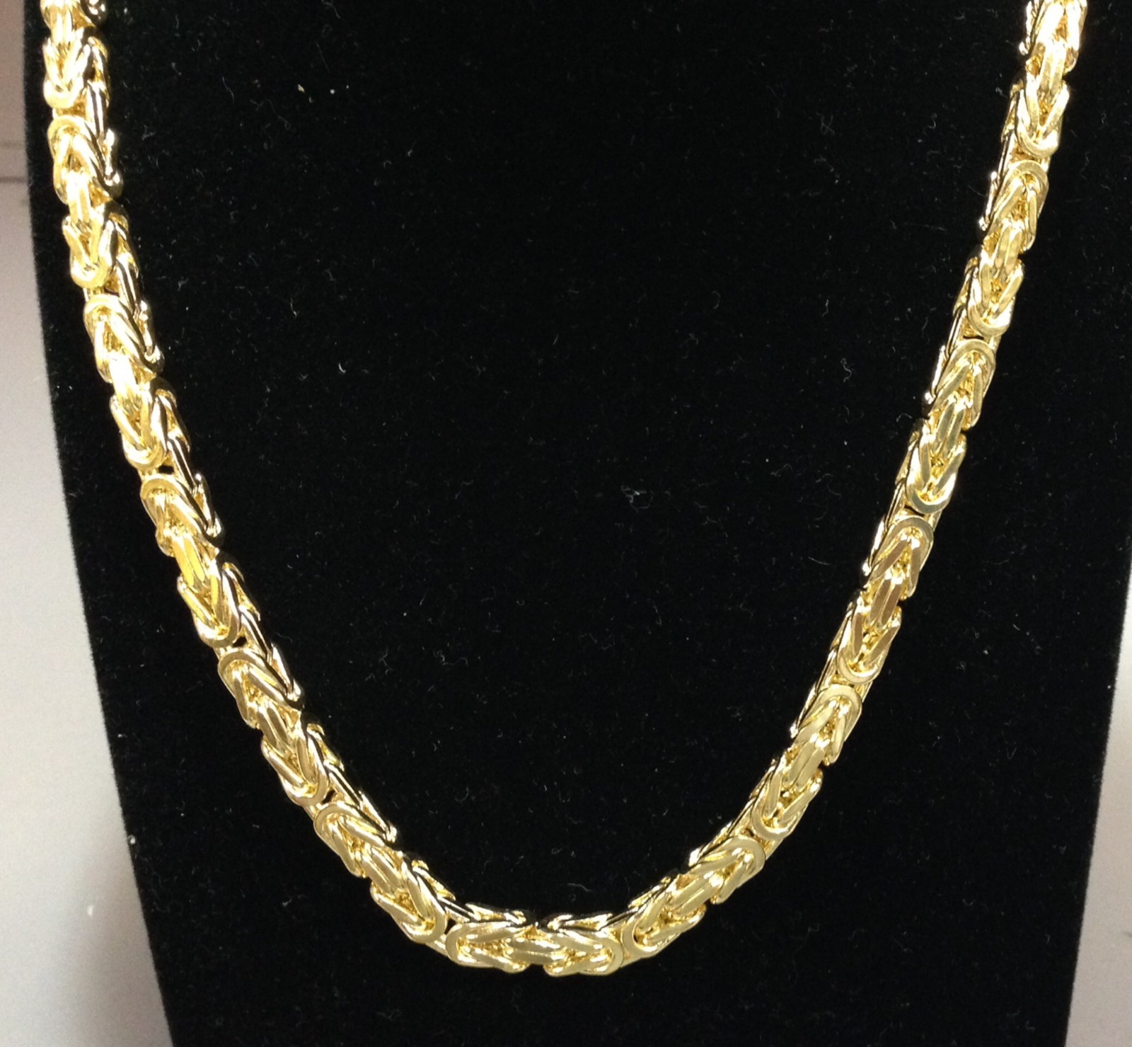 14k Yellow Gold 26″ Solid Byzantine Square Super 6.7mm 200 Grams Chain/Necklace