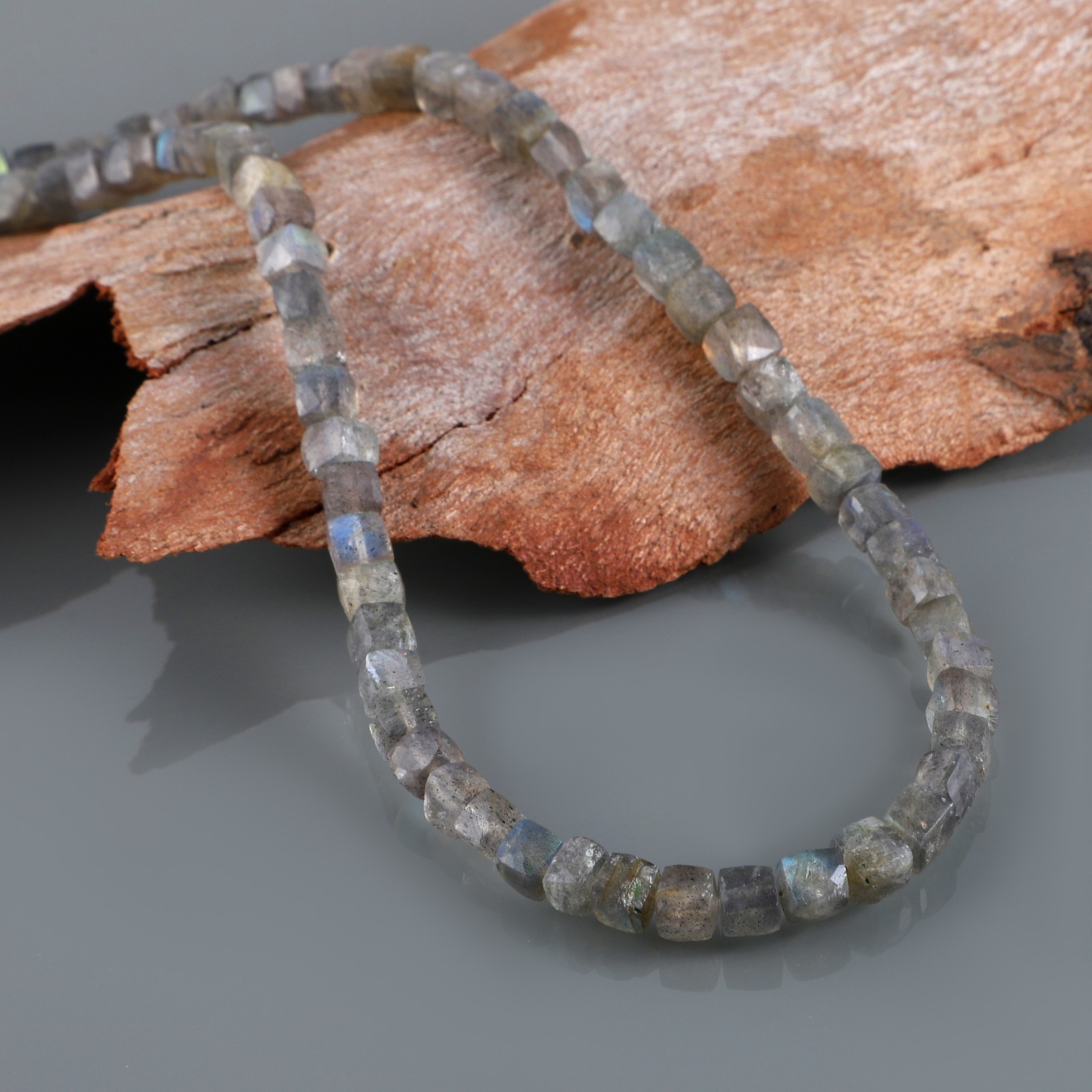 Natural Labradorite Stone Beaded Necklace Faceted Box Cub 925 Silver Necklace