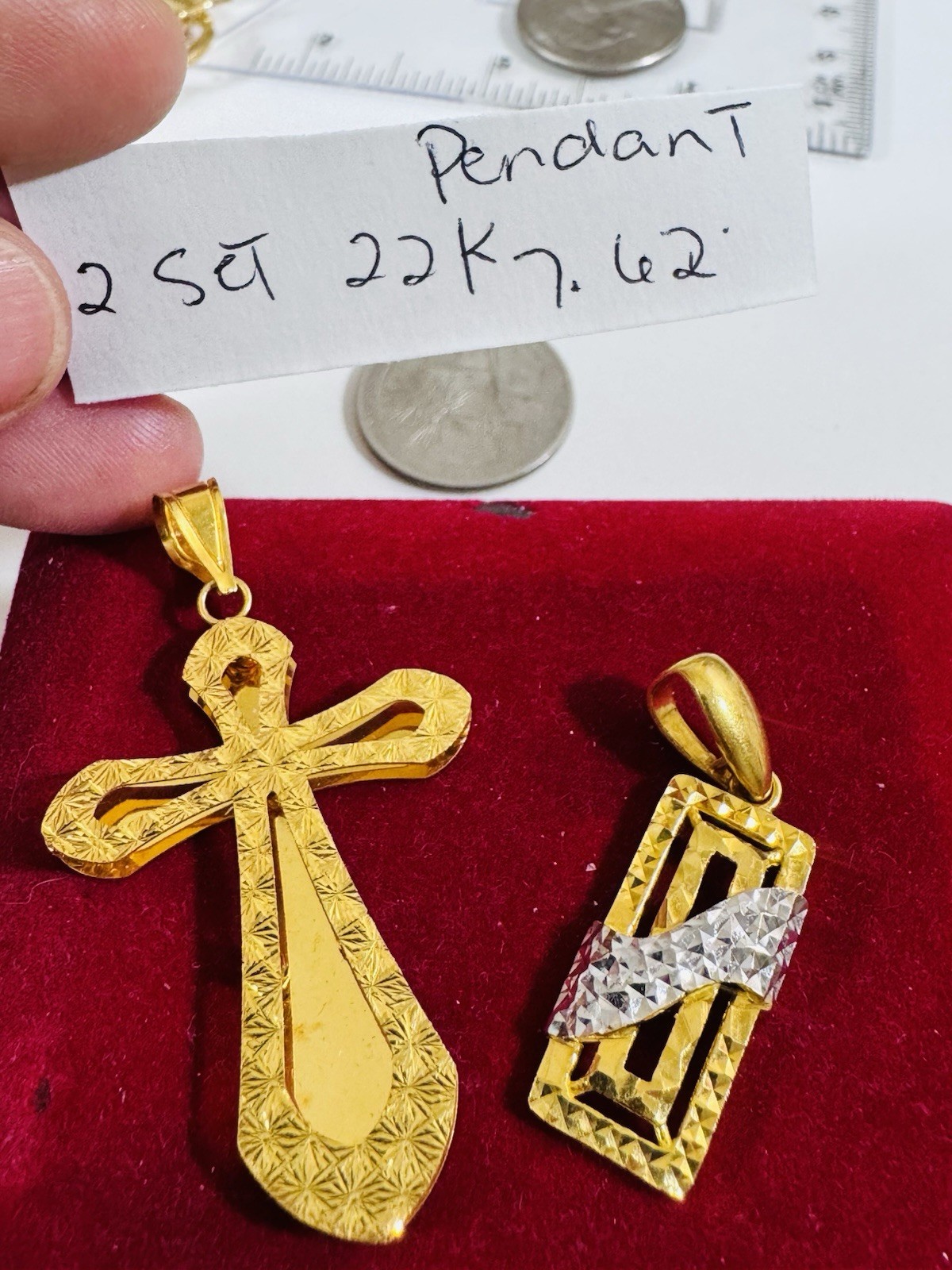 22K 916 22C Real Gold Two Set of Pendant 1 x Rectangle & 1x Cross 7.6g