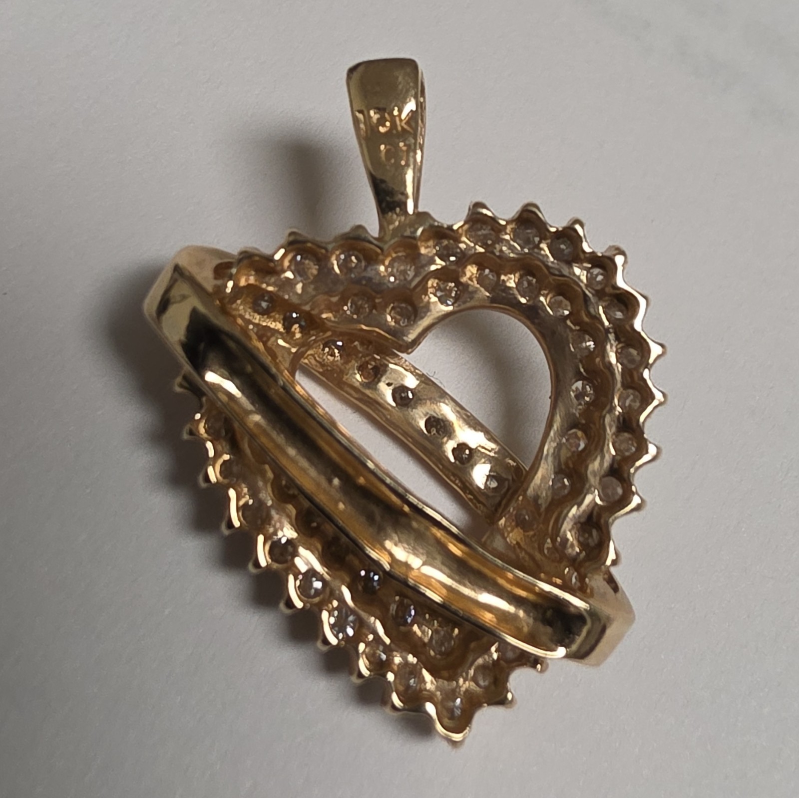 10k Yellow Gold Diamond Heart Pendant 4 grams