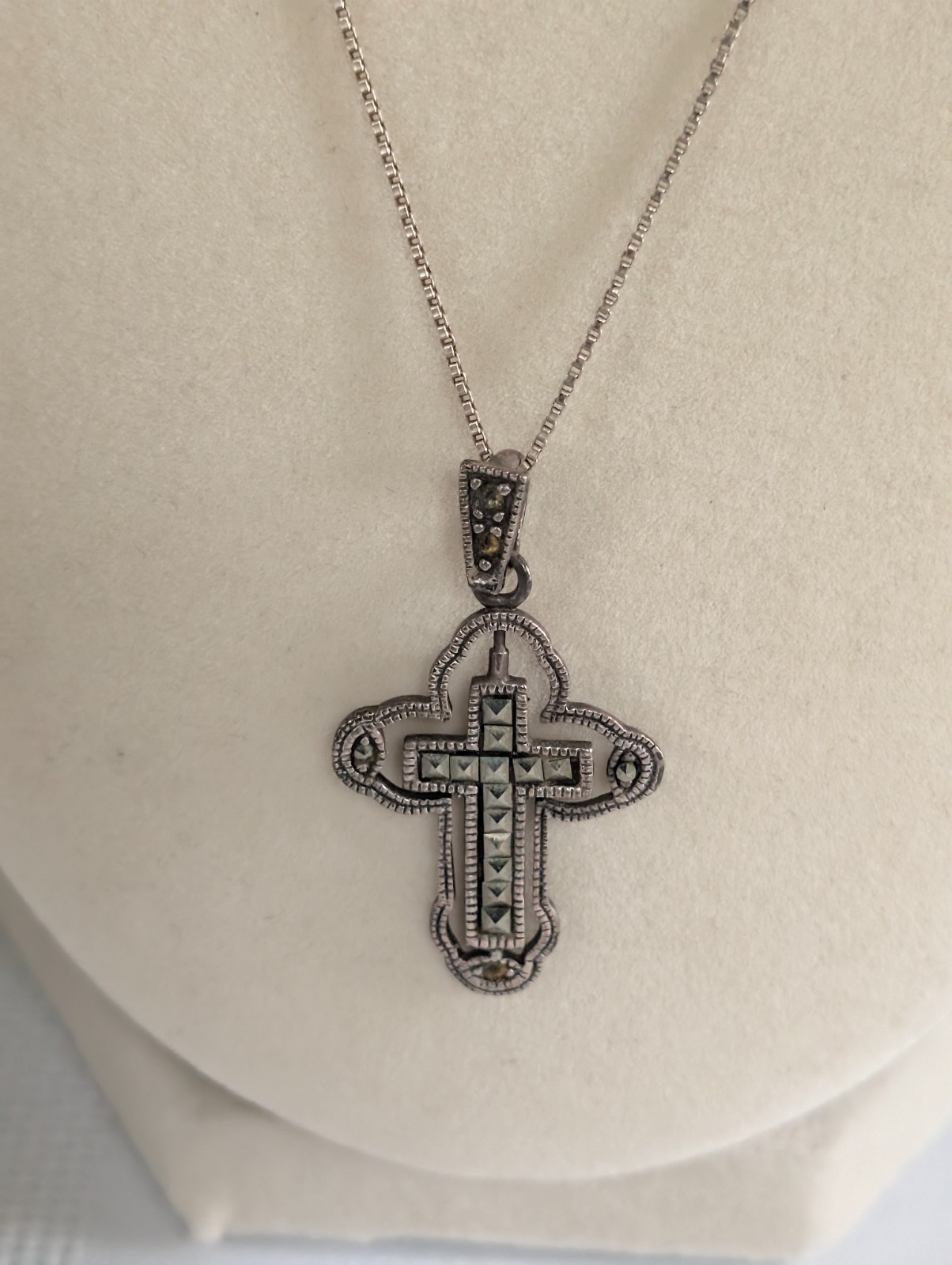Vintage Sterling Silver Real Marcasite Gem Cross Pendant Box Chain Necklace 20″