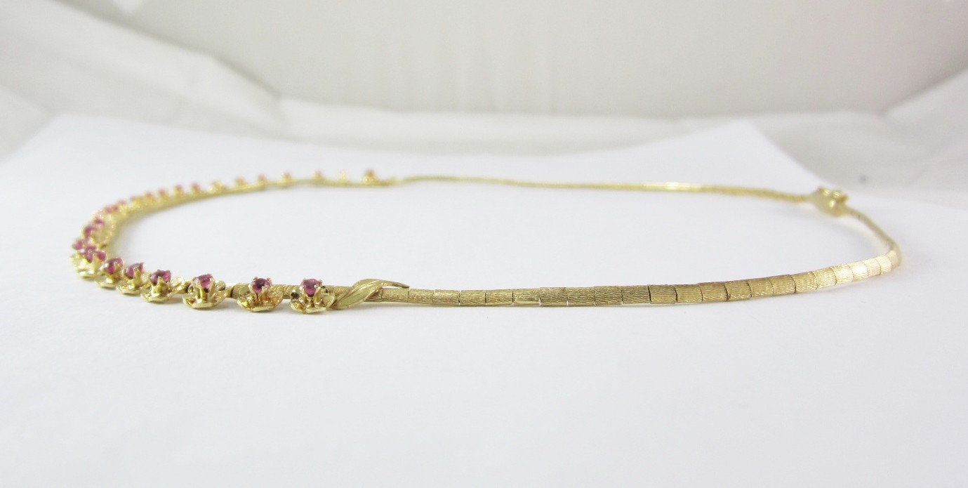 ESTATE 18K YELLOW GOLD PINK SAPPHIRE FLOWER NECKLACE 2.25TW , 22.8G