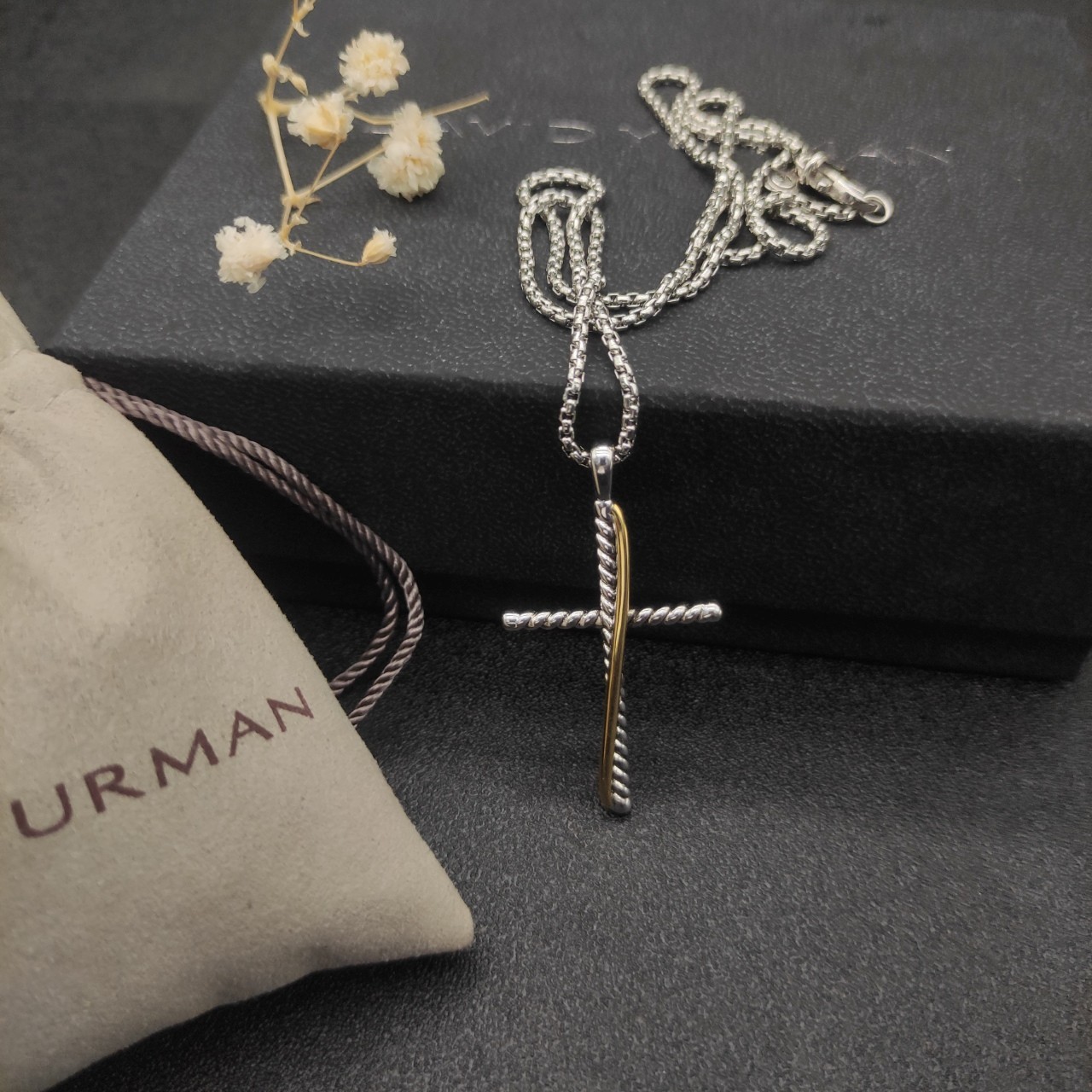 David Yurman 925 Sterling Silver 18K Gold Cable Cross Pendant Box Chain Necklace