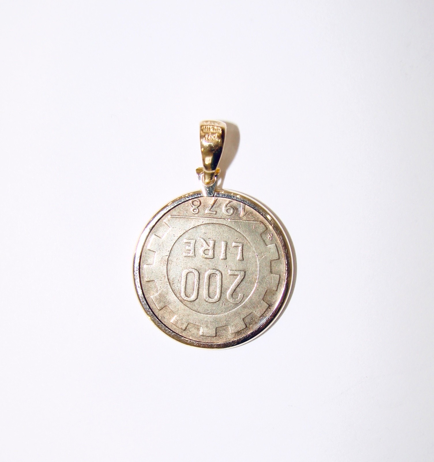 14K YELLOW GOLD MILOR ITALY FRAME PENDANT ITALIAN 200 LIRE COIN 6.23G