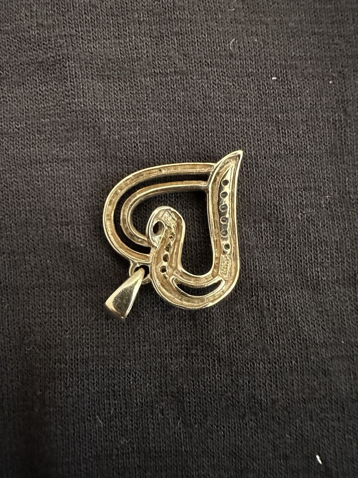 10K Gold Heart Pendant About 2 Grams