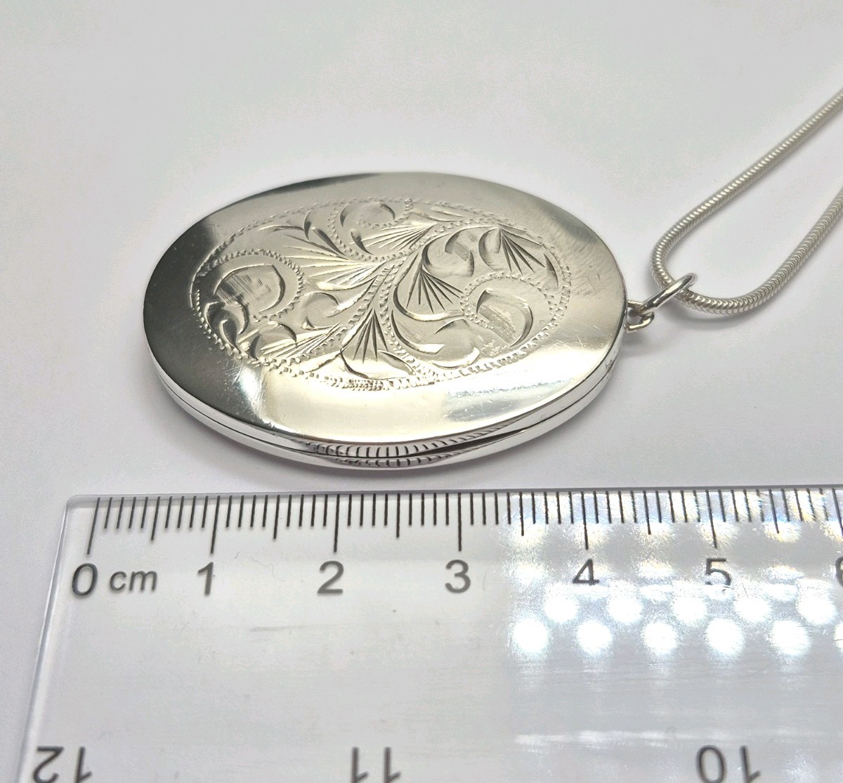 LOCKET – Sterling Silver Oval Double Photo Locket / Keepsake Necklace.