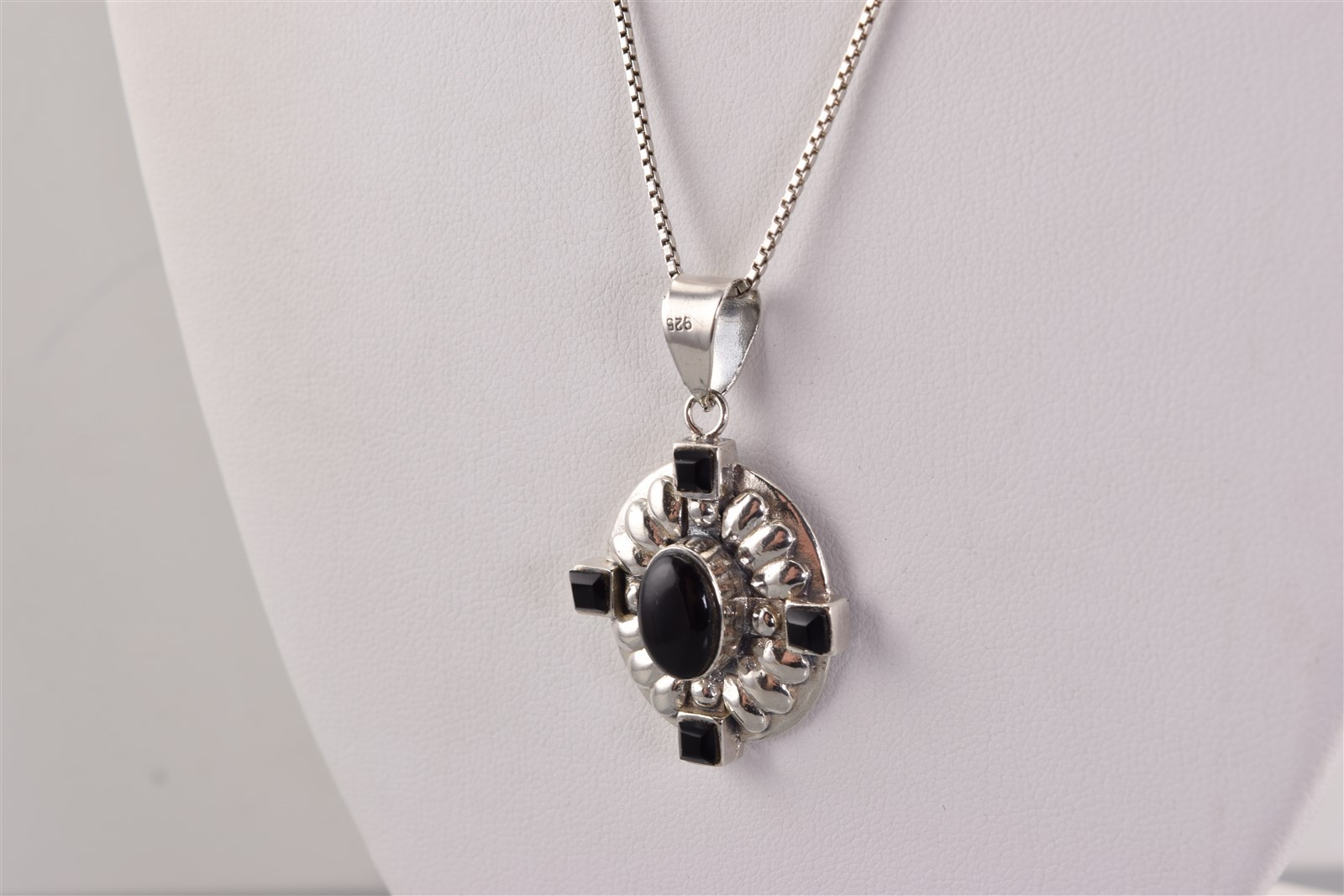 Sterling Silver 33mm x 28mm Black Onyx Accented Shield 925 Pendant 20″ Chain