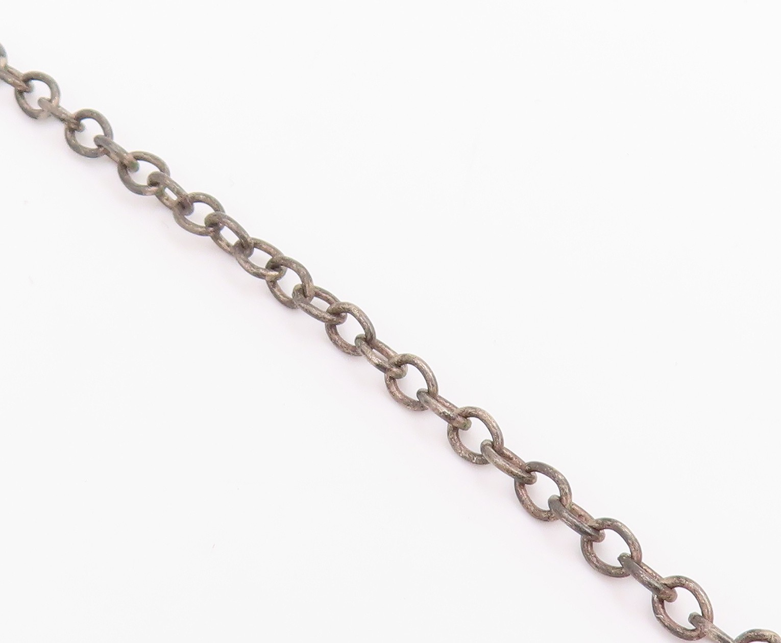 925 Sterling Silver Vintage Necklace Etched Love Heart Charm Motif Chain NE4832