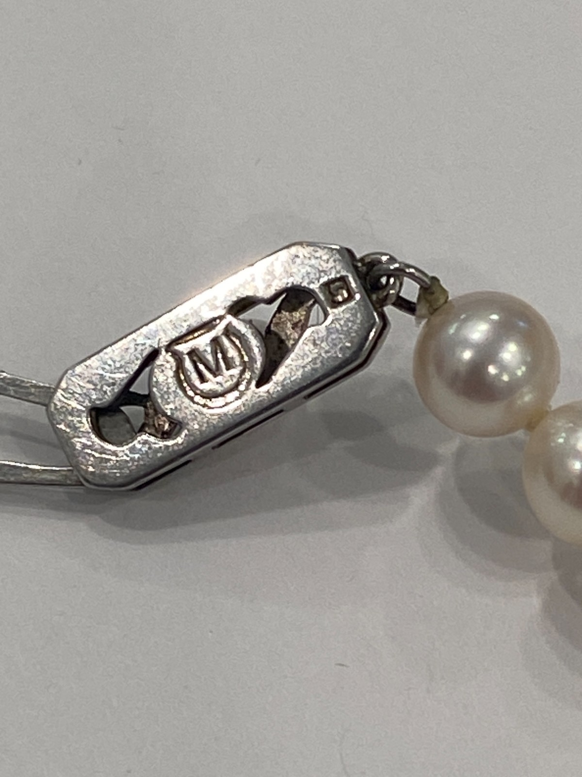 Vintage MIKIMOTO Akoya Pearl Necklace 6.0-6.5 mm 16″ Silver Clasp –