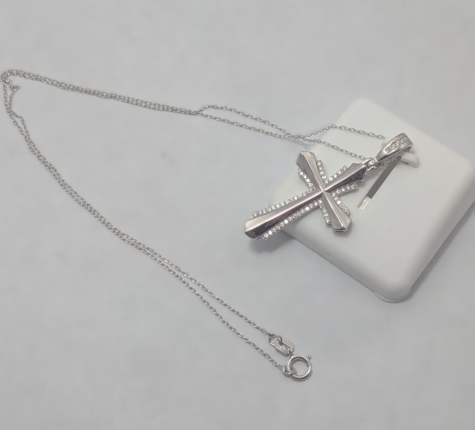 925 Solid Sterling Silver & Moissanite 1.5″ Cross on 925 Silver Necklace 16-18″