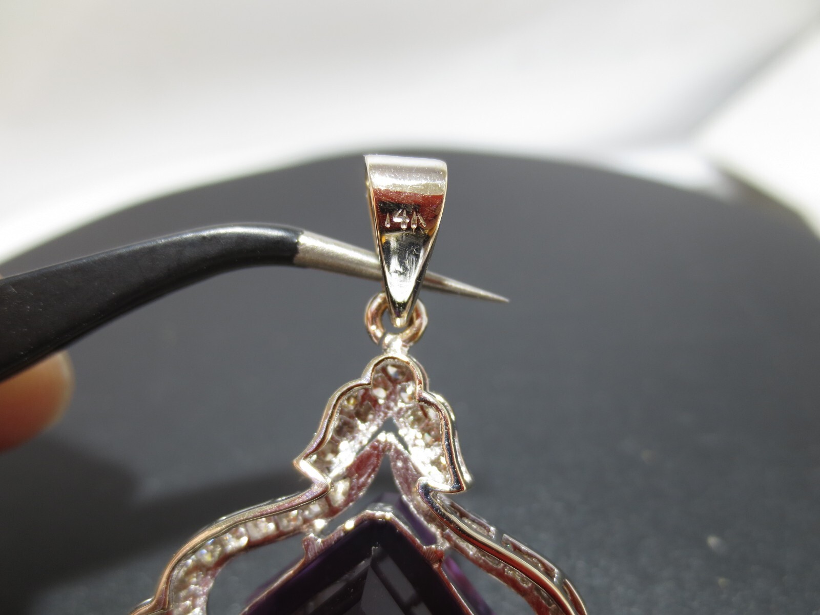 ESTATE 14K WG NATURAL AMETHYST & DIAMOND PENDANT 10.64 grams (A18582-1)