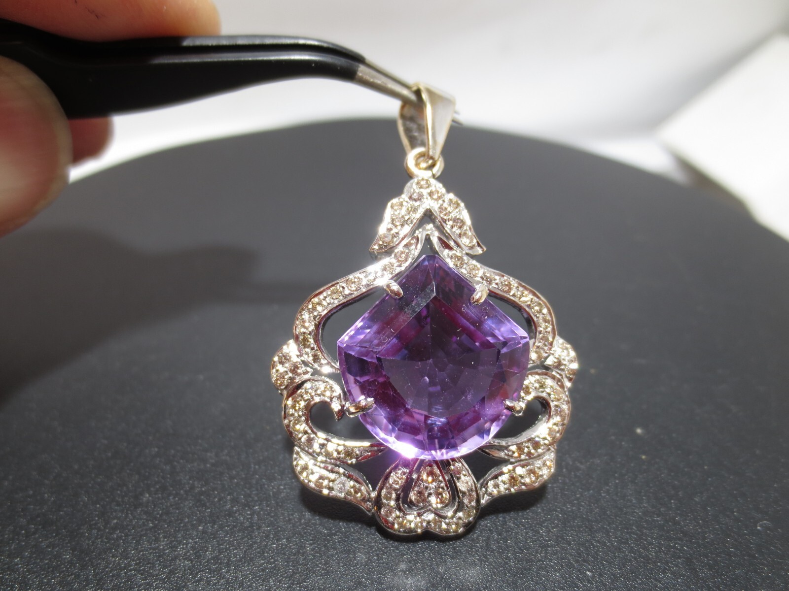 ESTATE 14K WG NATURAL AMETHYST & DIAMOND PENDANT 10.64 grams (A18582-1)