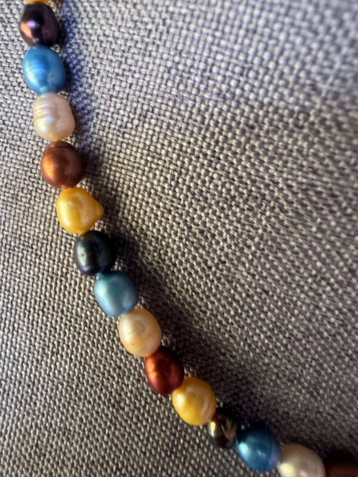 Unbranded Pearl Necklace Unisex 18” Sterling Silver Clasp Dyed Multicolor