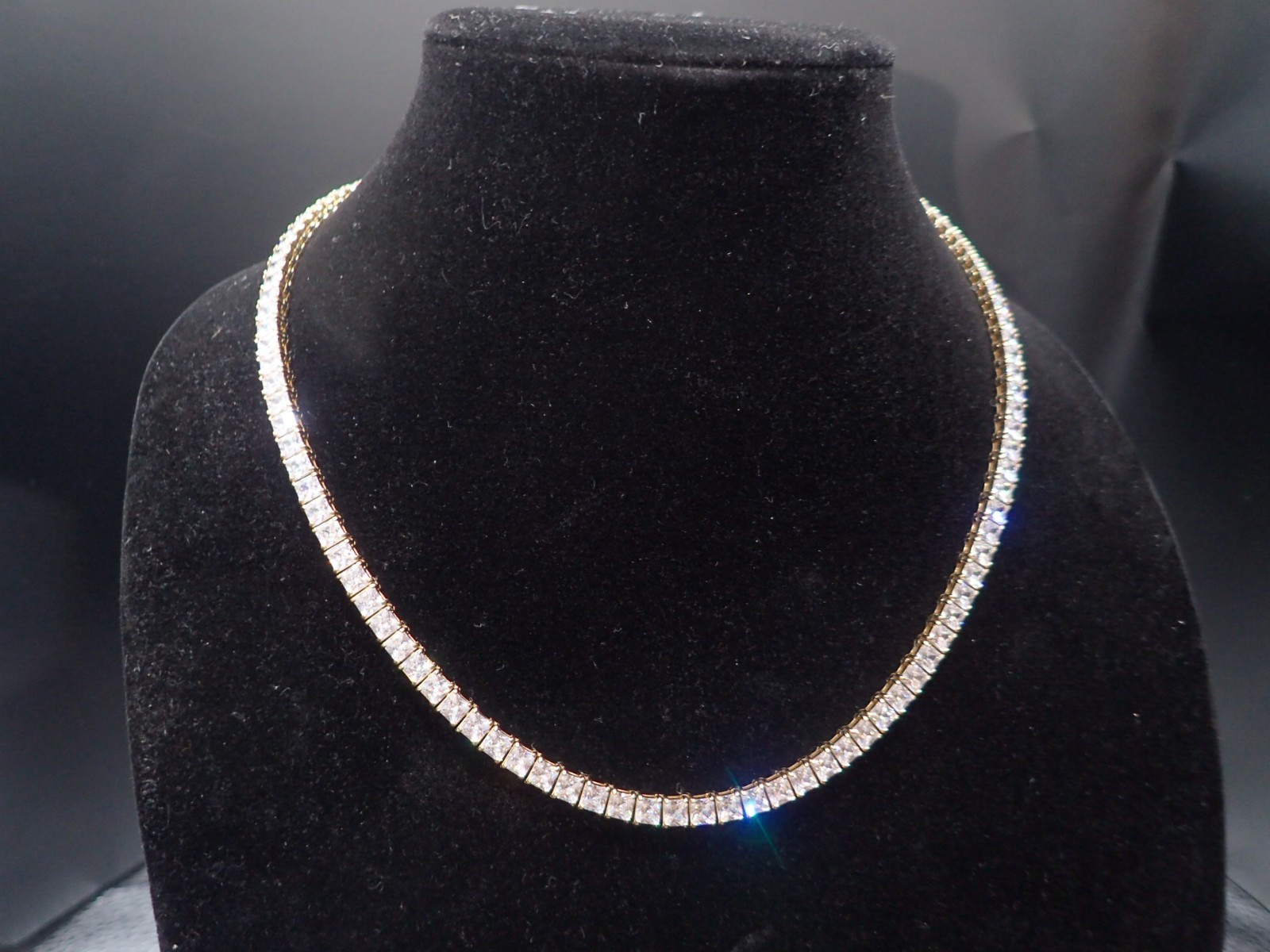 Radiance by Absolute 20″ 4mm Princess Magnetic Clasp Tennis Necklace